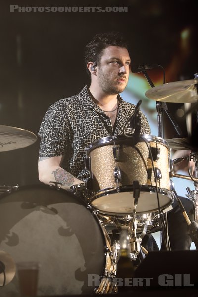 ARCTIC MONKEYS - 2022-08-25 - SAINT CLOUD - Domaine National - Grande Scene - 